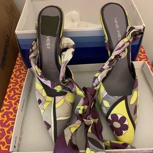 NEW Nine West Multi-Color Heel with Leg Straps